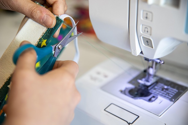 Certificats et diplômes dans la couture et les loisirs créatifs : quelles formations pour se professionnaliser ?